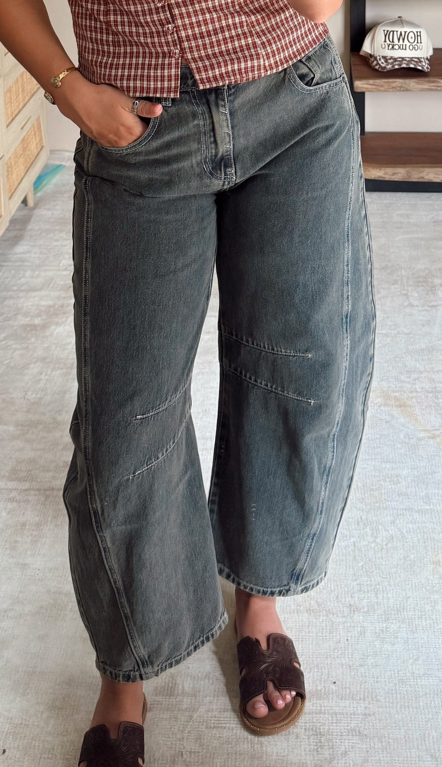 Dark Wash/Black Denim Barrel Jeans